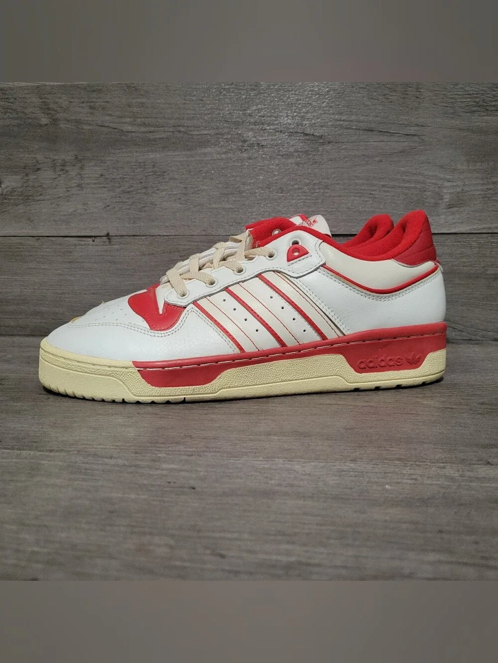 Adidas Originals Men's Size 10.5 Rivalry 86 Low Shoes White/Power Red